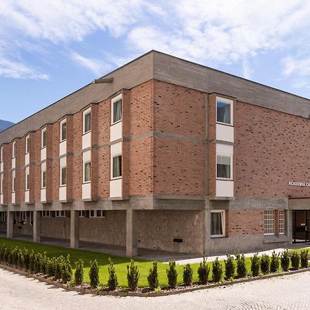 Cusanus Akademie - Accademia Cusanus Bressanone Bagian luar foto